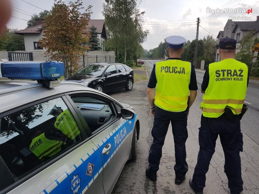 Policjanci i SOK-iści prowadzili akcję "Bezpieczny przejazd" [FOTO]