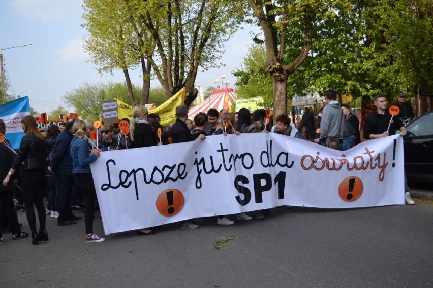 Strajk nauczycieli jednak będzie. W jakiej formie i kiedy nauczyciele rozpoczną strajk włoski?