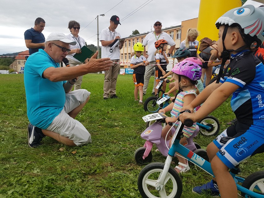 Walim: Ponad 120 kolarzy na trasie Pucharu MTB XC Aglomeracji Wałbrzyskiej [ZDJĘCIA]