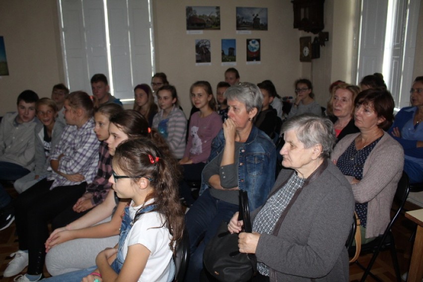 Wystawa fotografii w Izbie Regionalnej Towarzystwa Miłośników Kujaw w Radziejowie [zdjęcia]