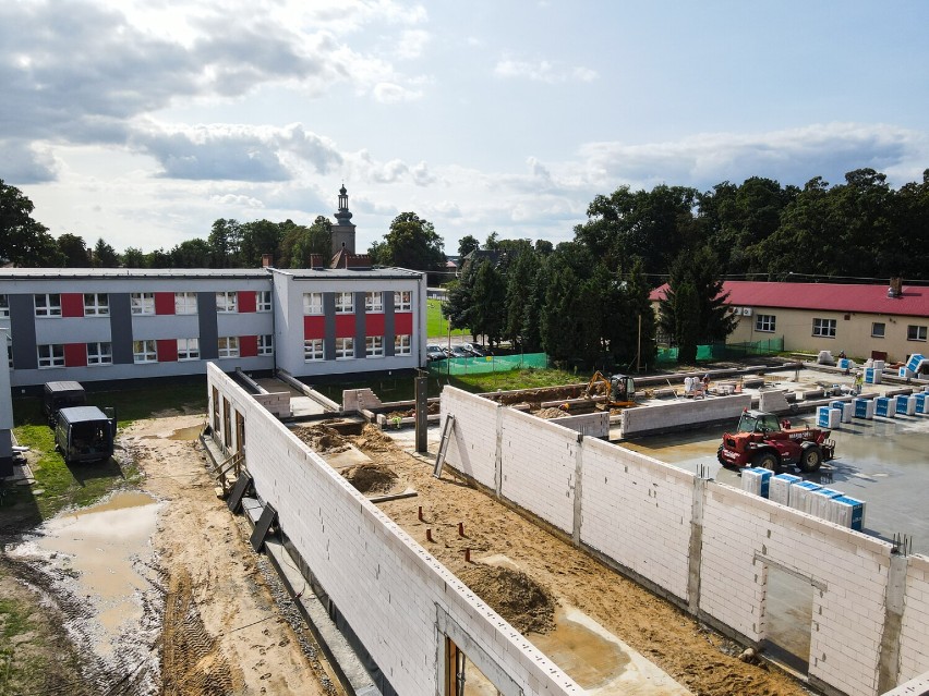 Budowa sali sportowej w Wilkowicach