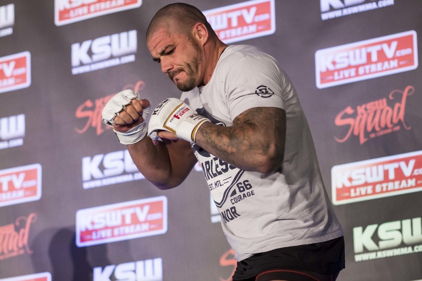 KSW 34  - gwiazdy sztuk walki wzięły udział w treningu...