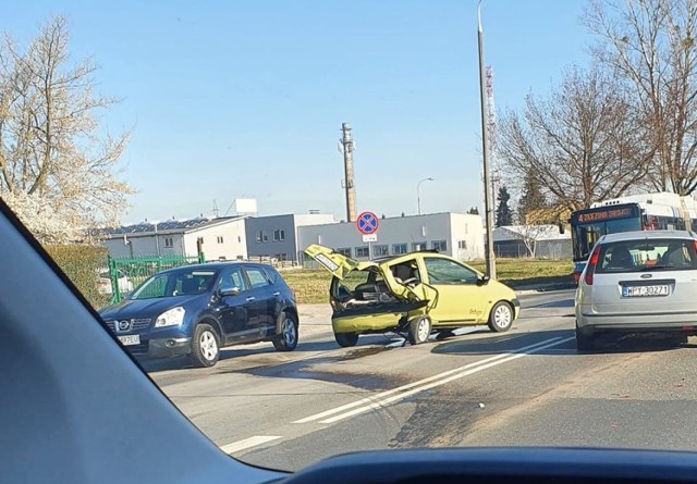 Wypadek na ulicy Wierzbickiej w Radomiu, w środę 13 kwietnia.