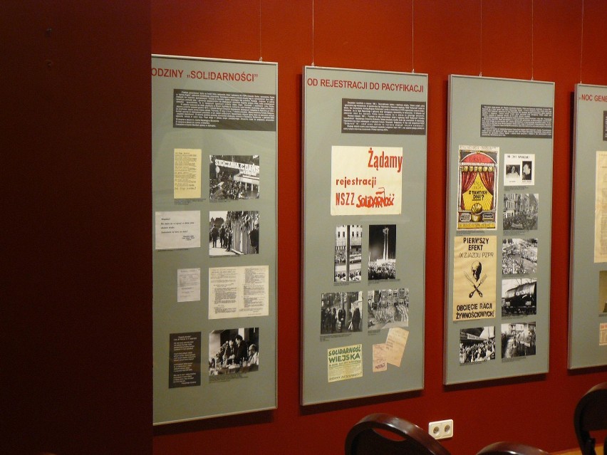 Stan wojenny po latach - historyczna wystawa w Muzeum Regionalnym