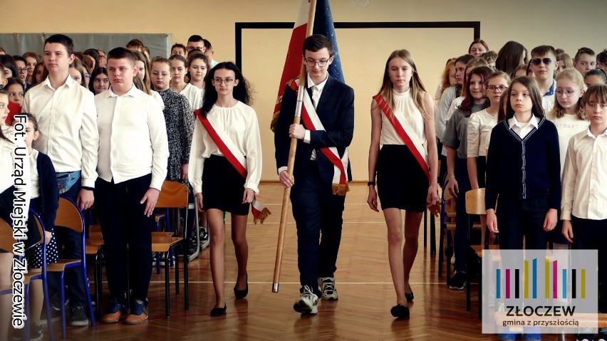 Uroczysta akademia z okazji Święta Konstytucji 3 Maja w szkole w Złoczewie ZDJĘCIA