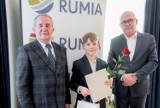 Najzdolniejsi młodzi mieszkańcy Rumi nagrodzeni przez władze miasta. Prawie 30 rumian otrzymało stypendia burmistrza | LISTA, ZDJĘCIA