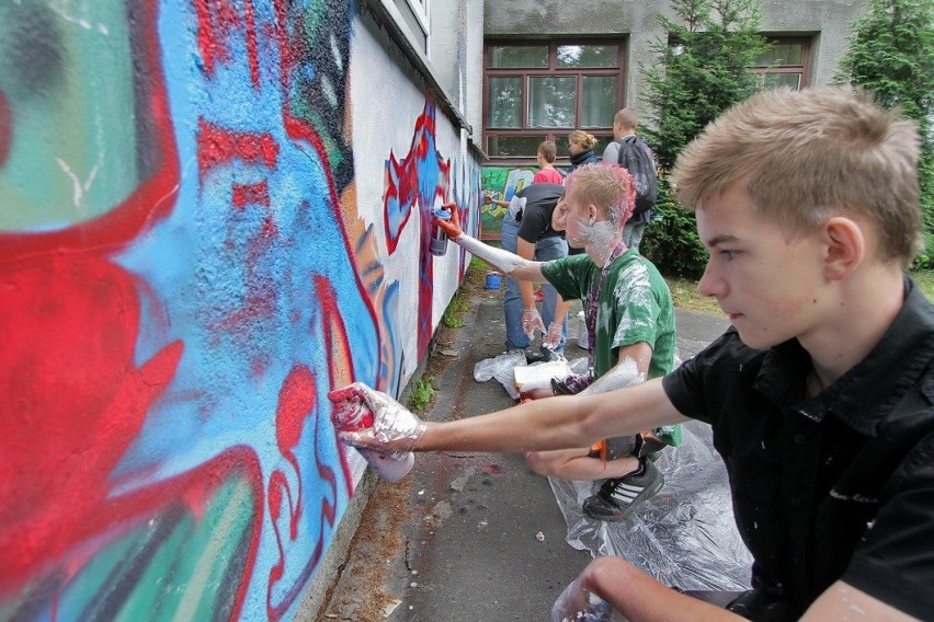 Kraków: warsztaty graffiti dla gimnazjalistów z Krowodrzy Górki [ZDJĘCIA]