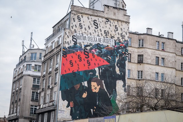 Mural Czarnego Protestu powstał na Pradze. Ma upamiętnić protesty kobiety z całej Polski