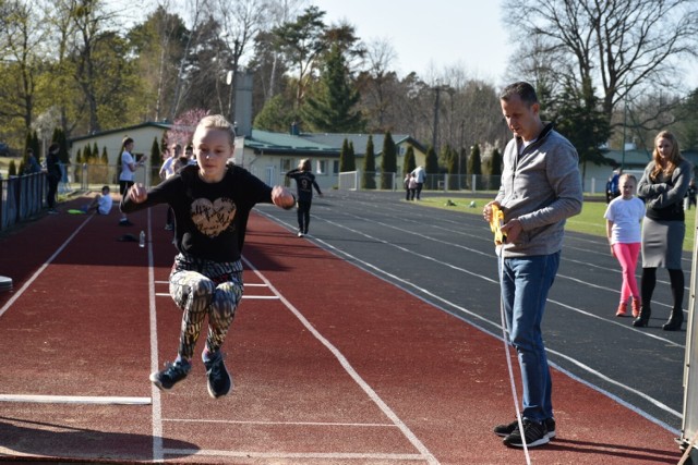 Czwartki Lekkoatletyczne na sępoleńskim stadionie cieszą się coraz większą frekwencją