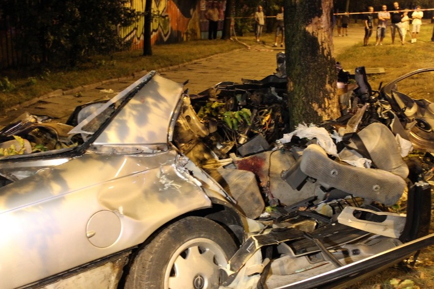 W wypadku na Rydza-Śmigłego w Łodzi zginęło trzech mężczyzn