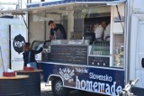 Wrocławscy Ulicożercy. Food trucki na terenie zajezdni Dąbie [ZDJĘCIA]