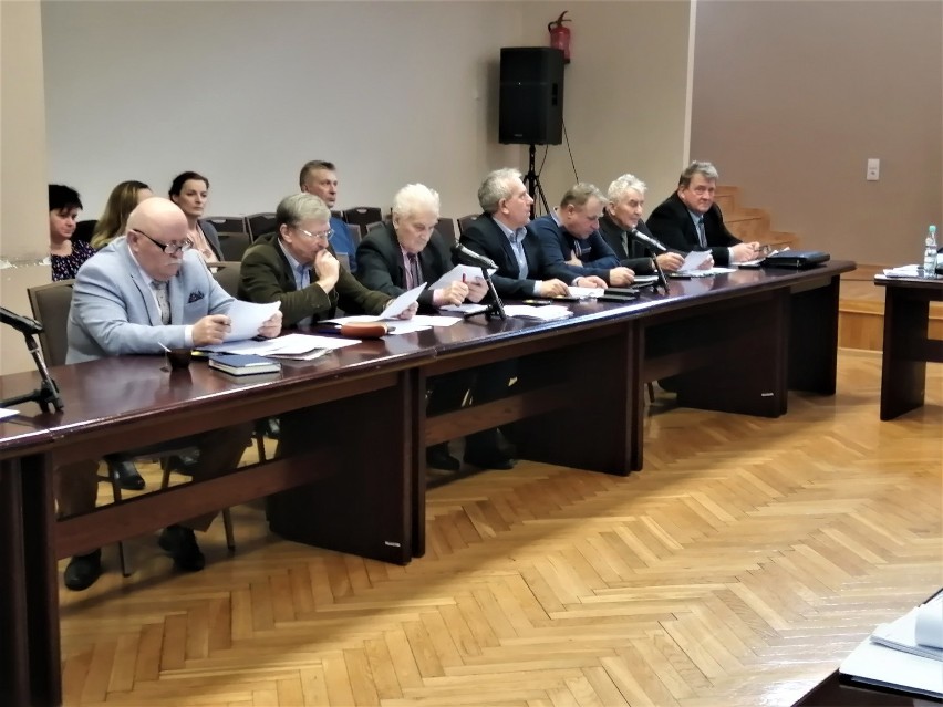 Gmina Łęczyca wniesie zażalenie do Ministra Edukacji Narodowej na decyzję kuratora