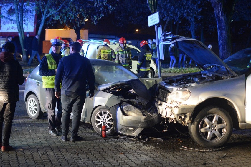 Wypadek na ul. Wojska Polskiego w Świeciu. Jedna osoba w szpitalu [wideo, zdjęcia]