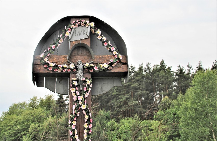 Stary krzyż w Suścu