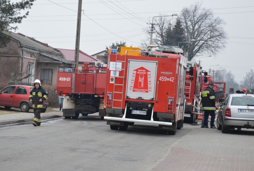 Pożar przy ul. Chełmońskiego w Łowiczu. Z dymem poszło 70 tys. zł [Zdjęcia]