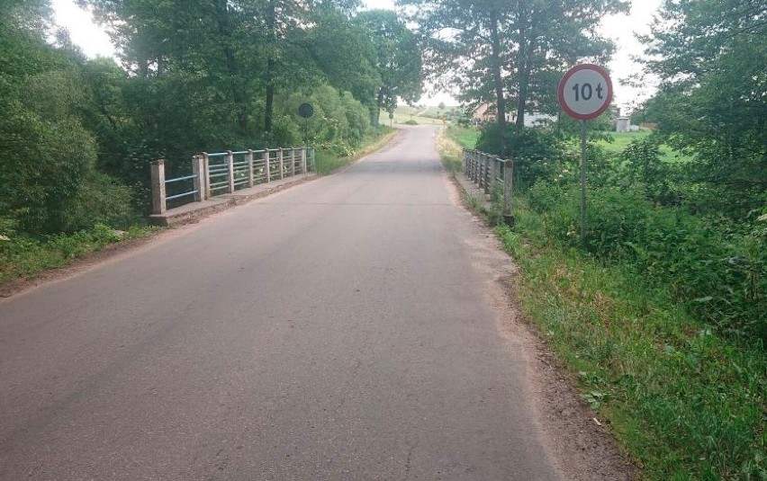 Inwestycje w gminie Suwałki. W Potaszni wyburzą stary most nad Czarną Hańczą i wybudują nowy [Zdjęcia]