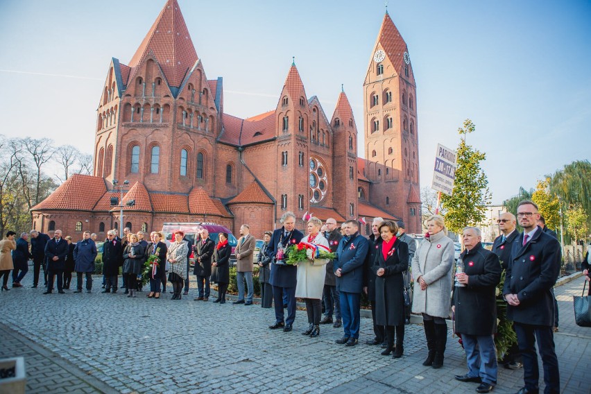 Oficjalne obchody Narodowego Dnia Niepodległości - Ostrów Wielkopolski 2021.