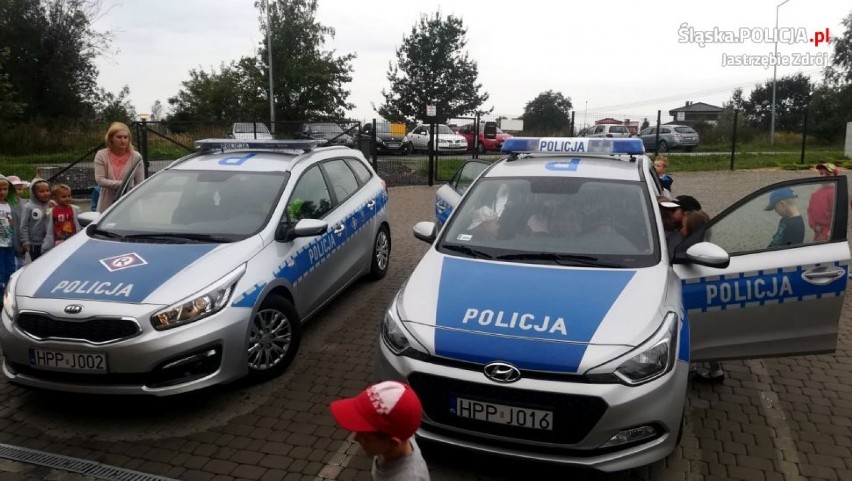 Policjanci z Jastrzębia z wizytą u przedszkolaków