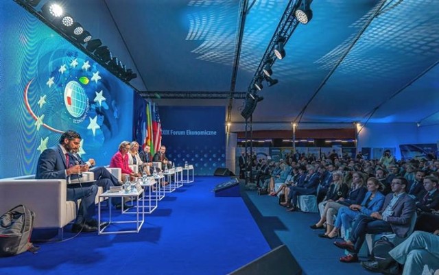 Misją Forum Ekonomicznego jest tworzenie korzystnego klimatu dla rozwoju współpracy politycznej i gospodarczej w Europie