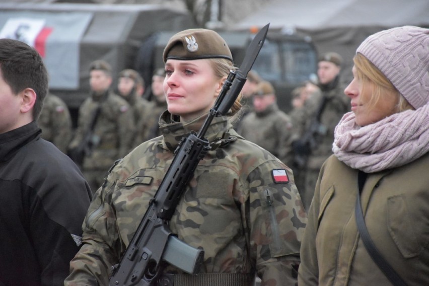 Region. Kobiety w 7 Pomorskiej Brygadzie Obrony Terytorialnej. Szpilki zamienią na wojskowe buty, a makijaż na maskujące farby