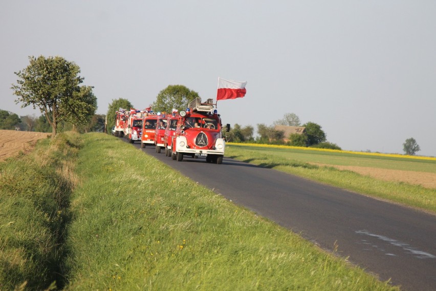 Parada Ochotniczych Straży Pożarnych z gminy Koźmin Wlkp. [ZDJĘCIA + FILM]