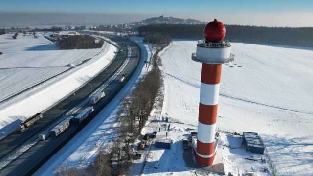 Tak prezentuje się nowy radar meteorologiczny na Górze św. Anny.