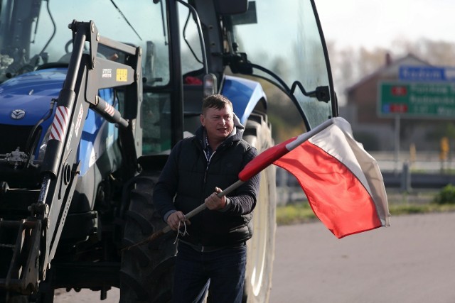 Będzie blokada drogi krajowej nr 12 Piotrków - Srock? Rolnicy zapowiadają protest