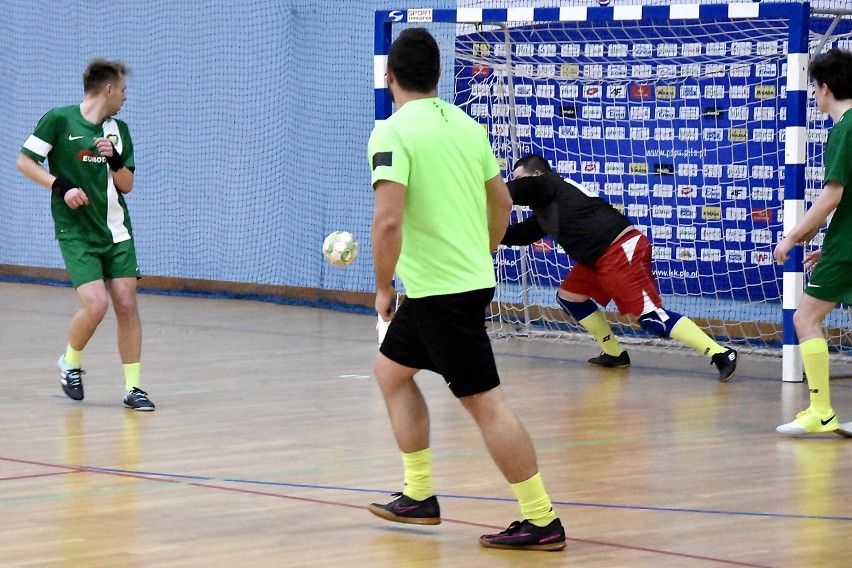 Pilska Liga Futsalu.  BestDrive Mrotek mistrzem, drugi Sokół. Zobaczcie zdjęcia ostatnich  meczów i wręczenia nagród
