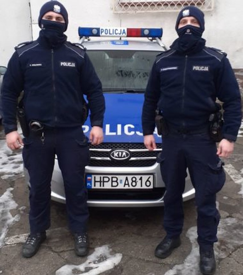 Górowscy policjanci, którzy pomogli starszemu mężczyźnie