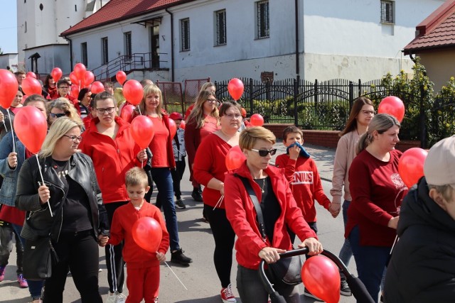 Setki mieszkańców powiatu staszowskiego wzięło udział w obchodach Dnia Godności Osoby z Niepełnosprawnością Intelektualną