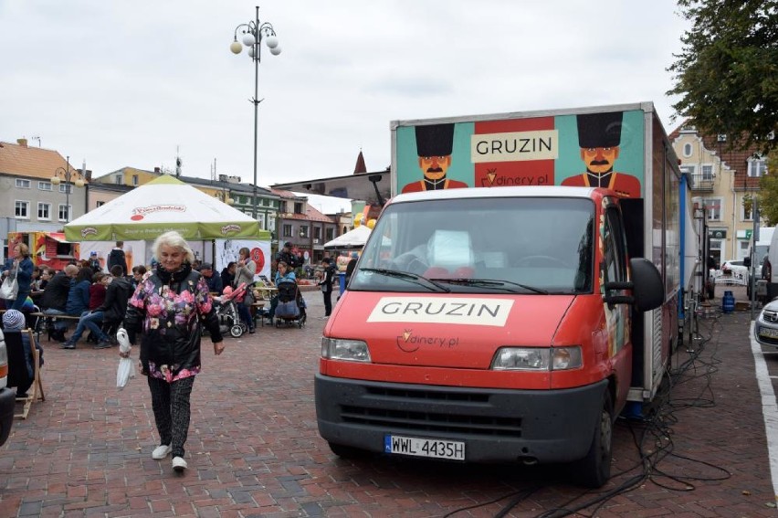 Dzisiaj rozpoczął się II Zlot Foodtrucków w Chodzieży (ZDJĘCIA)