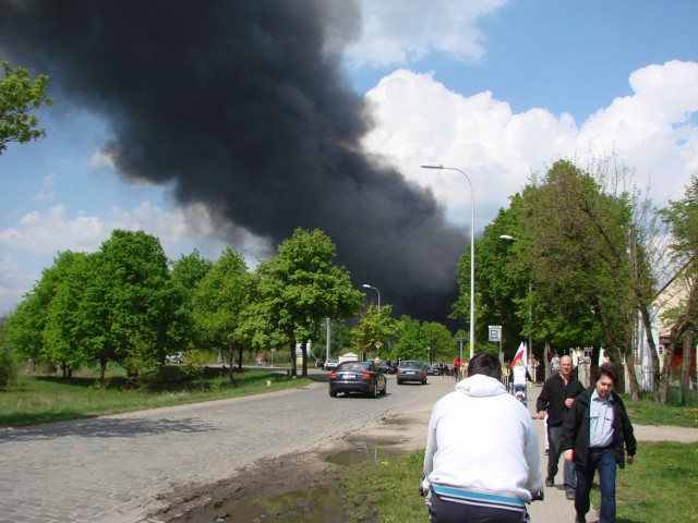 Pożar hali przy ulicy Północnej we Wrocławiu