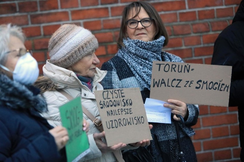 Straż Miejska w Toruniu tymczasem zapewnia, że Wrzosom i...