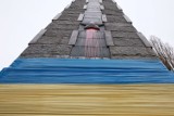 Na obelisku na poznańskiej Cytadeli pojawiła się flaga Ukrainy. Zobacz zdjęcia