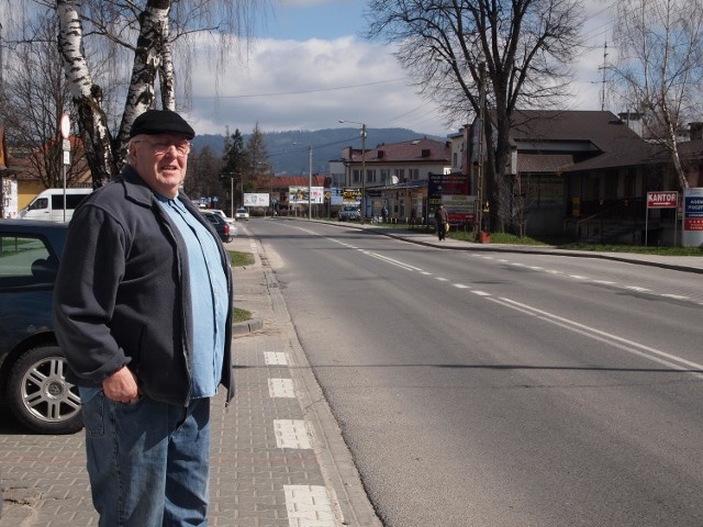 -&nbsp;Ulica Szaflarska jest niebezpieczna zwłaszcza dla pieszych. Miasto powinno coś z tym zrobić - przekonuje Janusz Temecki