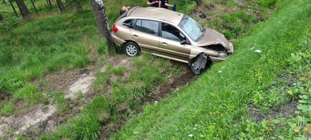 Kia wypadła z DK1. Na miejscu lądował śmigłowiec LPR