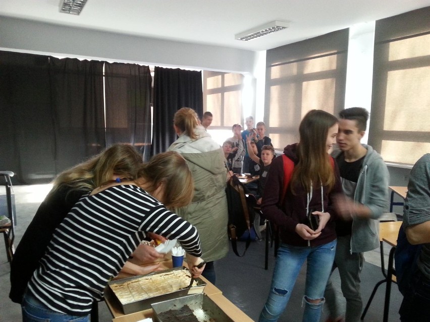 Uczniowie ze Słupska zorganizowali zbiórkę pieniędzy na rzecz Fundacji „Nadzieja”