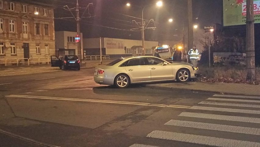 W sobotę wieczorem na rogu ulic Reja i Broniewskiego doszło...