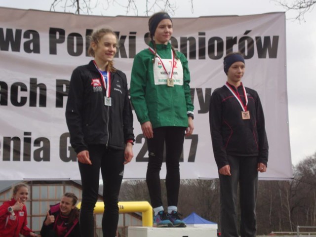 Klaudia Kazimierska na najwyższym stopniu podium