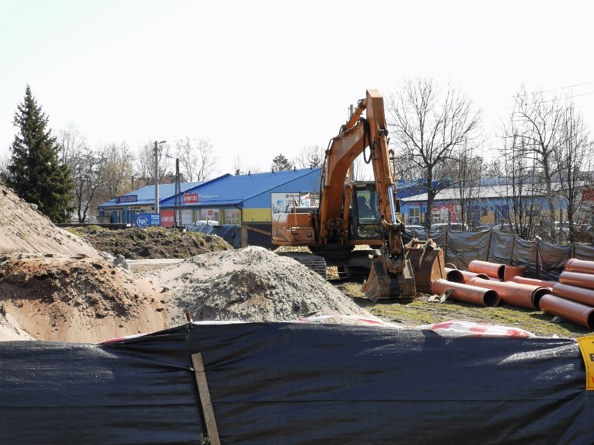 Chrzanów. Trwa budowa bloków. Pierwsze dwa mają być gotowe do końca roku [ZDJĘCIA]