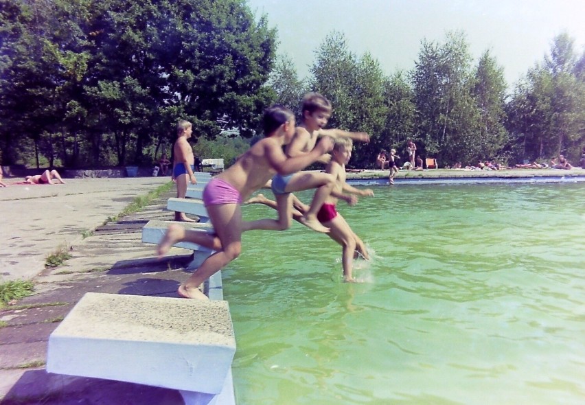 Zapomniany basen w Sosnowcu w parku Leśna: w latach 80 XX...