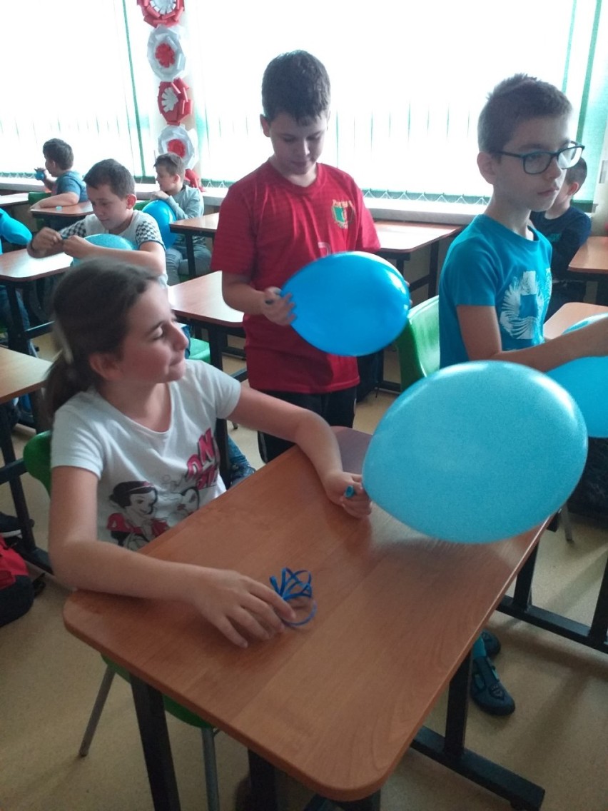 Uczniowie z tomaszowskiej Czternastki świętowali Międzynarodowy Dzień Praw Dziecka wspólnie z UNICEF (FOTO)