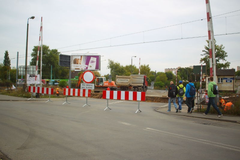 Remont przejazdu na Opolskiej - kierowcy gubią się