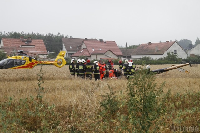 Do katastrofy śmigłowca doszło w środę około godziny 9.30 w Domecku w gminie Komprachcice. Maszyna spadła na pole ze zbożem przy ul. Opolskiej, około pięćdziesięciu metrów najbliższych od domów.