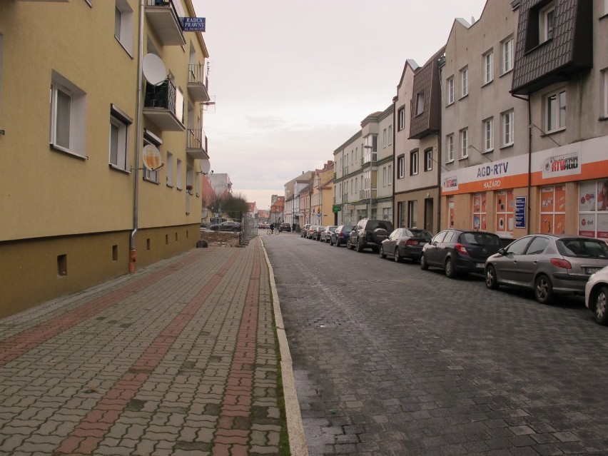 W Strzelcach Krajeńskich zniknęło gruzowisko z centrum miasta. Stanie tu kamienica