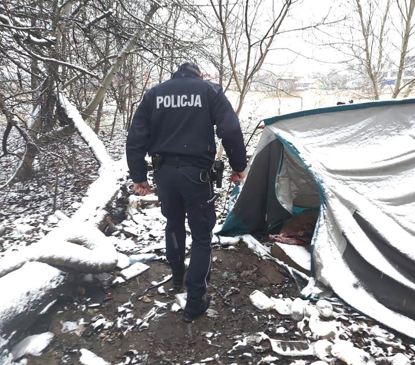 Nasze zainteresowanie powinny wzbudzić osoby śpiące na...