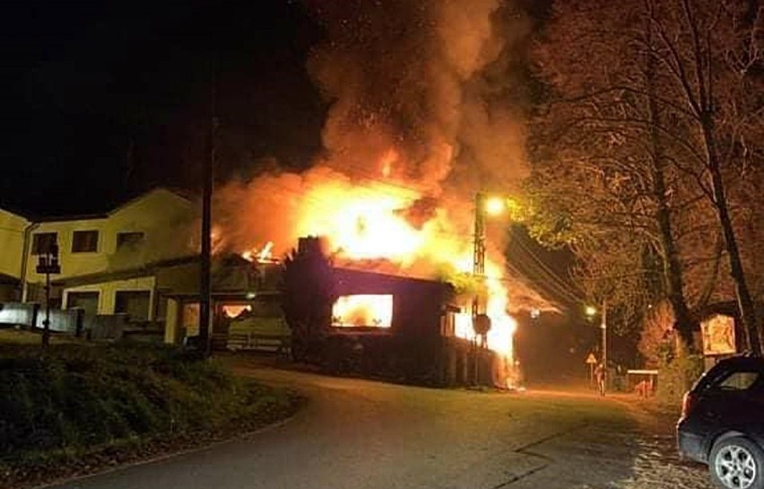 Wielki pożar w Kończycach Małych wybuchł w Domu Weselnym...