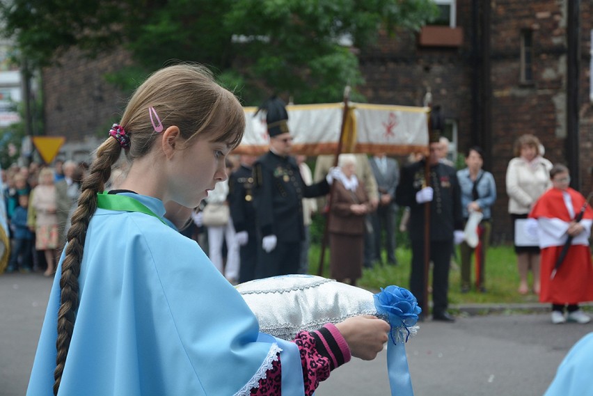 Procesja Bożego Ciała w Katowiach-Brynowie [ZDJĘCIA]