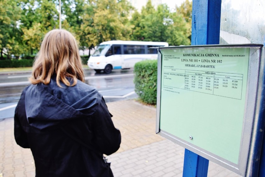 PKS zastępuje MPK w gminie wiejskiej Sieradz od 1 sierpnia. Jak zostały zorganizowane kursy, jakie ceny biletów, jakie ulgi? (fot, tabele)