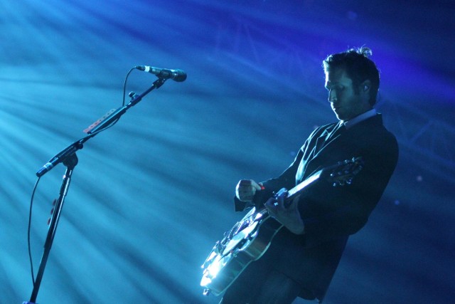 CLMF 2011. Na scenie Daniel Kessler, gitarzysta grupy Interpol